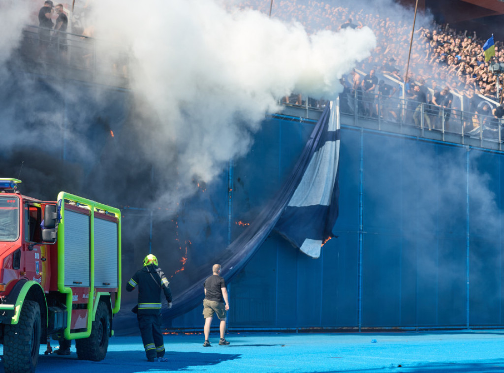 Uhapšeno 46 ljudi na derbiju Dinamo-Hajduk, zaplenjena velika količina pirotehnike