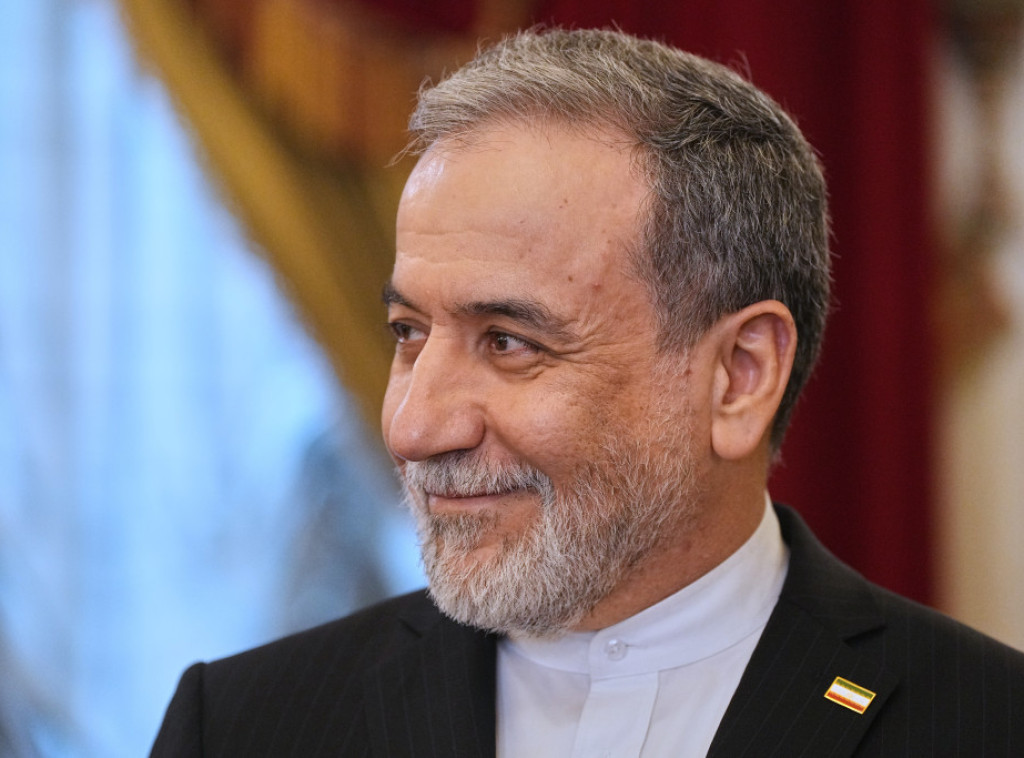 Arakči osudio hapšenje četvoro Iranaca u Kuvajtu