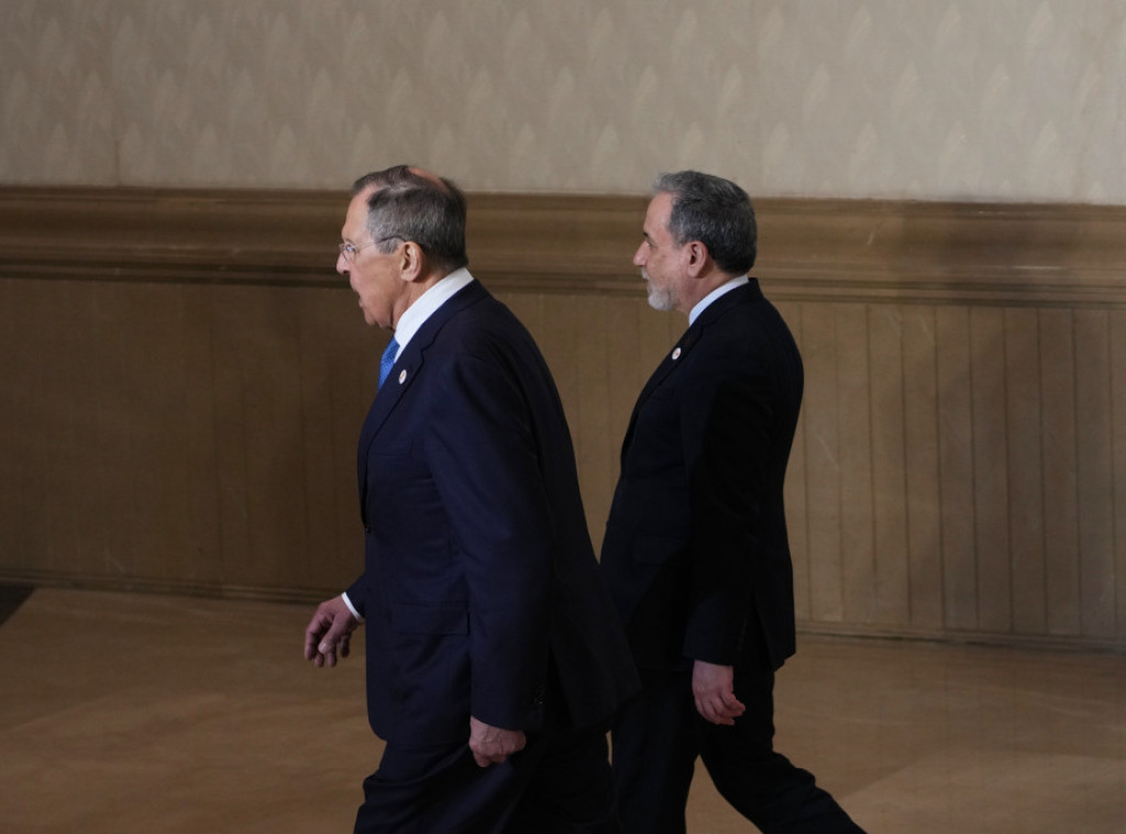 Lavrov: Rusija spremna da pomogne u rešavanju pitanja vezanih za Iran