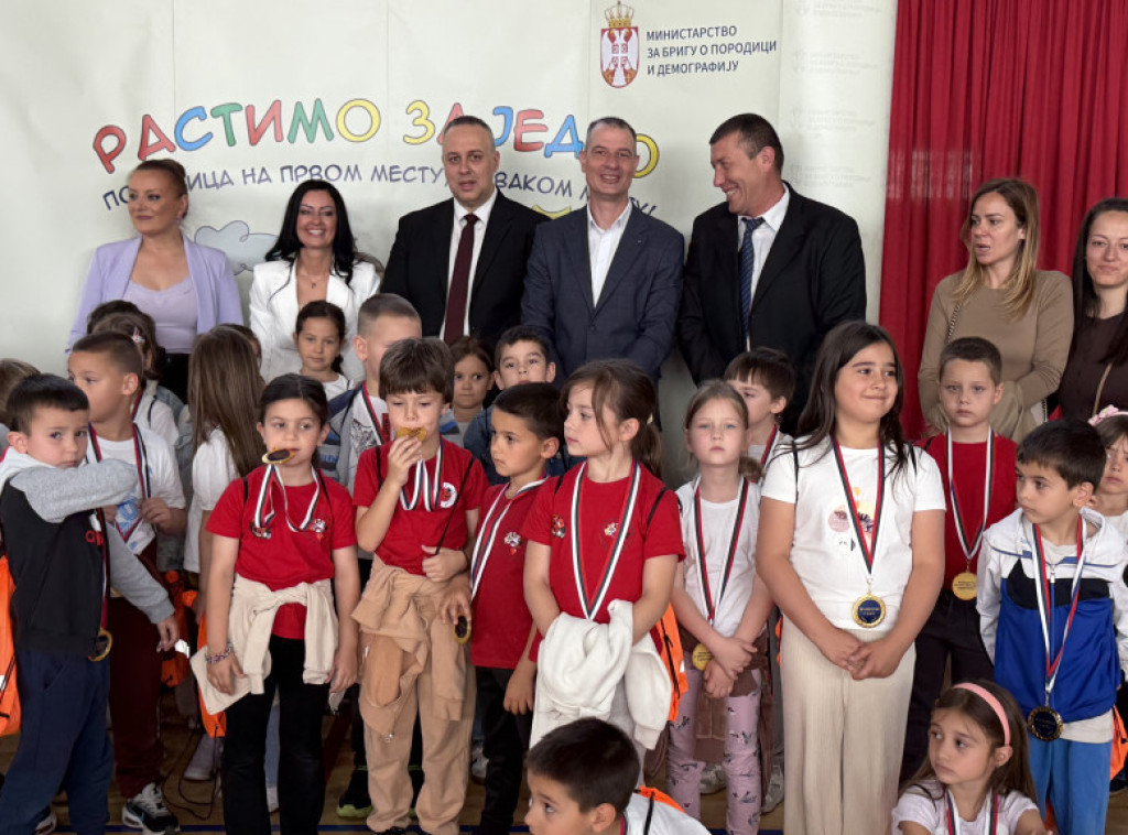 U Kovinu održan karavan "Rastimo zajedno" posvećen demografskom razvoju