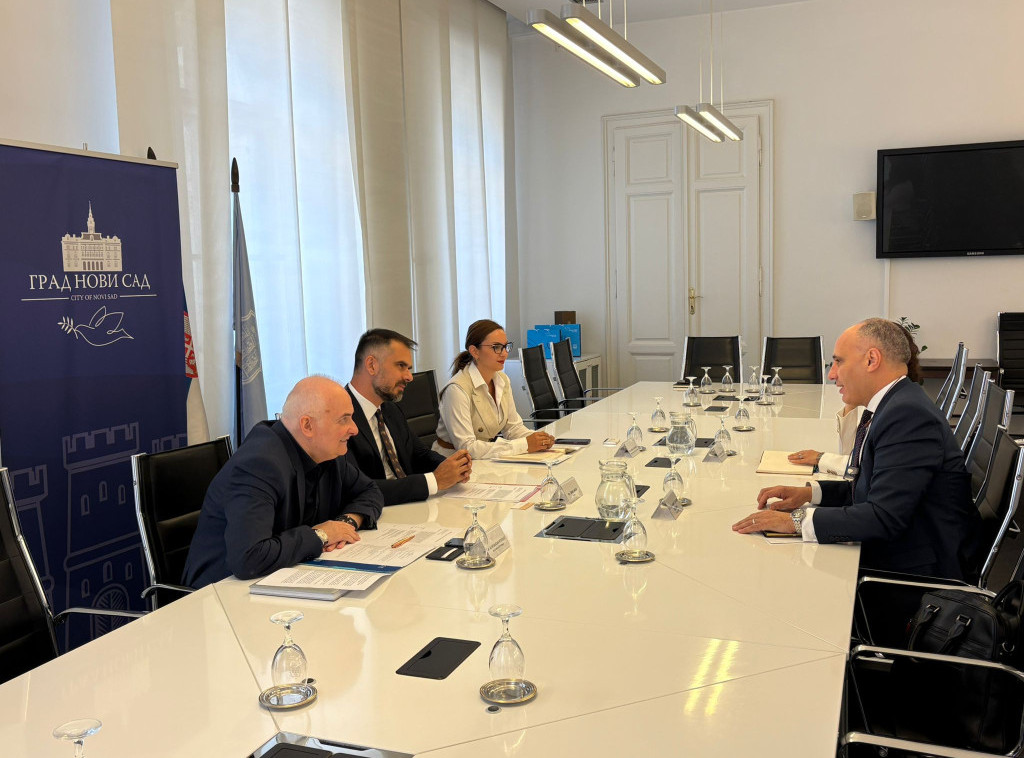 Mićin i ambasador Egipta razgovarali o unapređenju saradnje Novog Sada i Aleksandrije