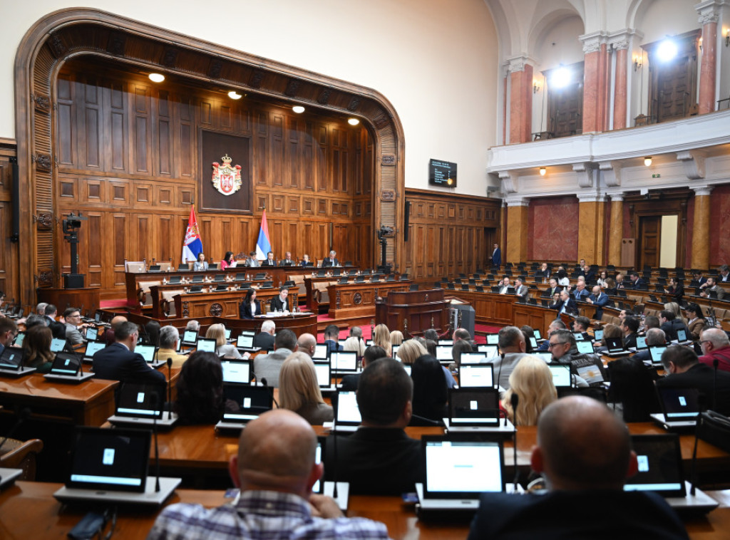 Poslanici danas nastavljaju raspravu o izmenama seta izbornih zakona