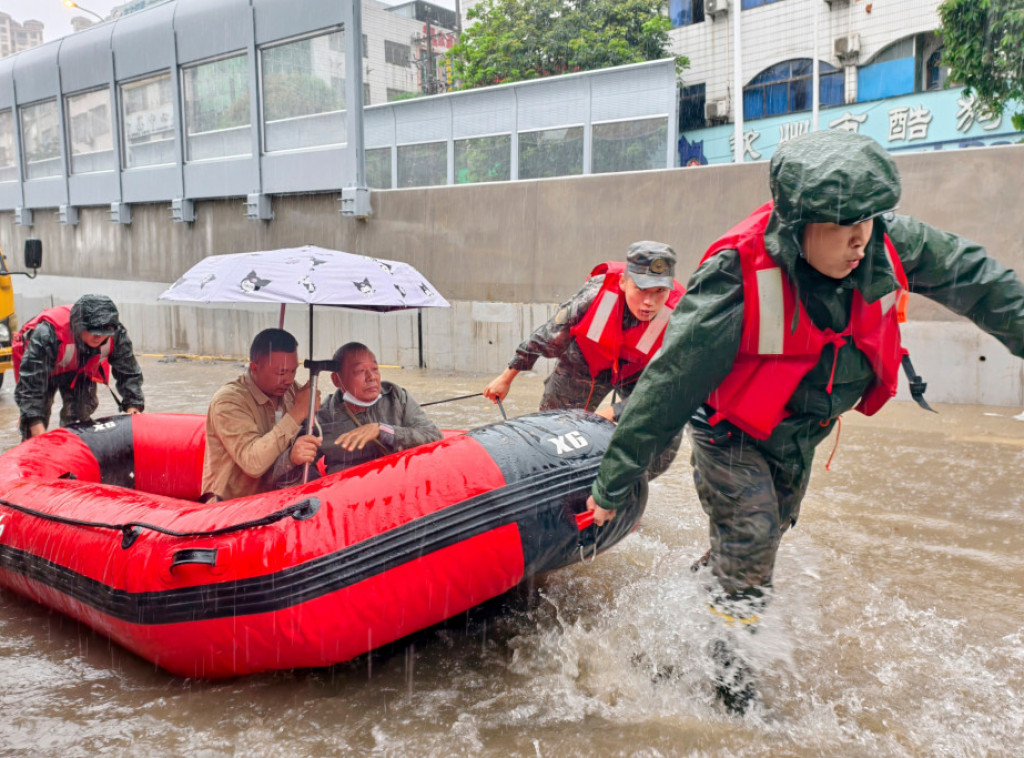Poplave u južnoj i centralnoj Kini, ima žrtava, zatvorene škole