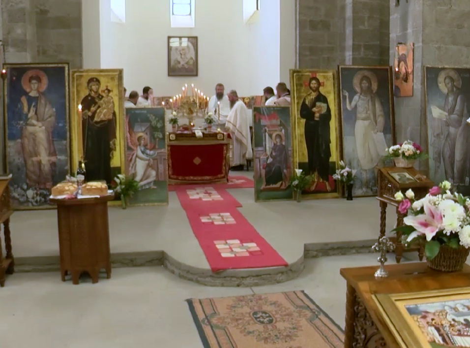 U Hramu Svetog Save u južnom delu Kosovske Mitrovice obeležena hramovna slava