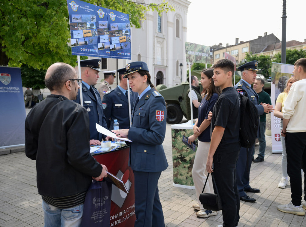 Sajam profesionalne orijentacije i zapošljavanja Vojske Srbije održan u Smederevu