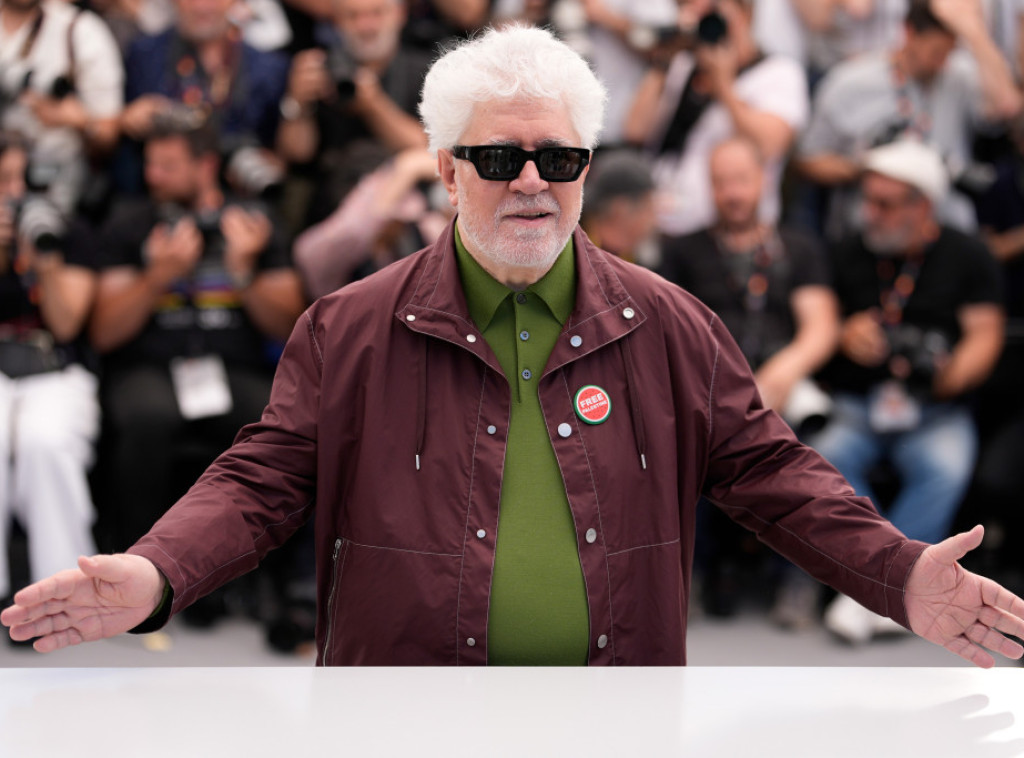 Almodovar: Filmski stvaraoci imaju moralnu dužnost da govore o politici