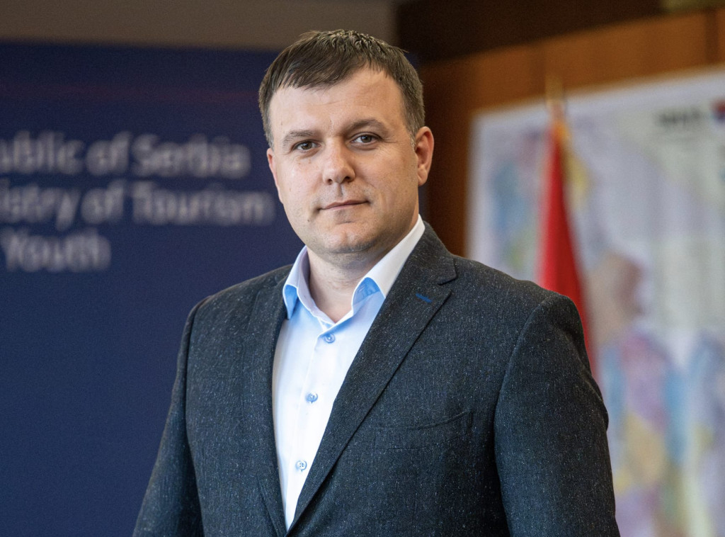 Memić čestitao Međunarodni dan mladih: Ulaganje u mlade jedan od važnih prioriteta Srbije