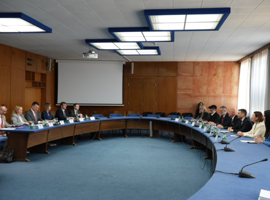 Srbija i Rusija potpisale nove sporazume za lakše ostvarivanje prava na penziju