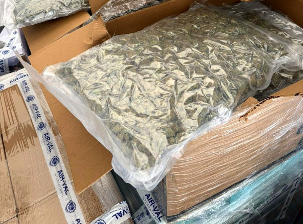 Na graničnom prelazu Šid sprečen šverc 19 kilograma marihuane