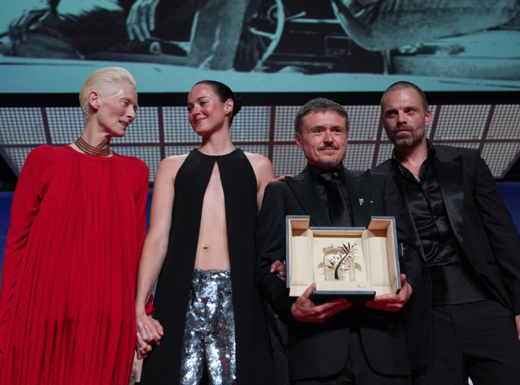 Zlatna palma Kanskog filmskog festivala dodeljena filmu Fjord Kristijana Munđiua