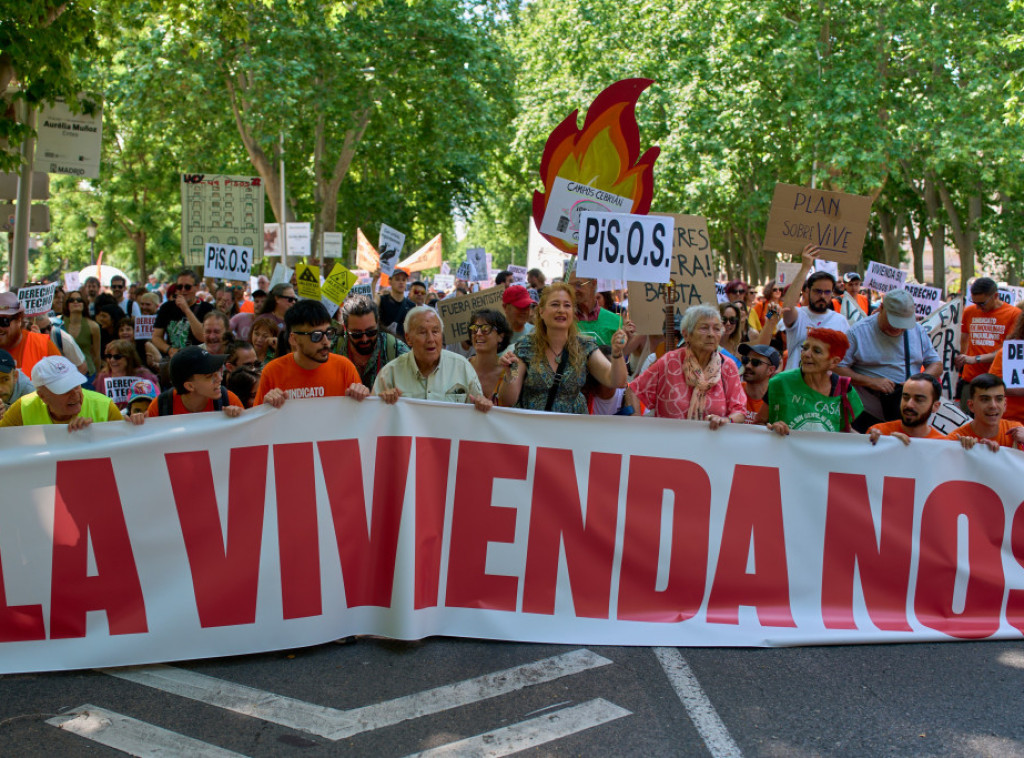 Hiljade ljudi protestovalo u Madridu zbog visokih cena stanovanja
