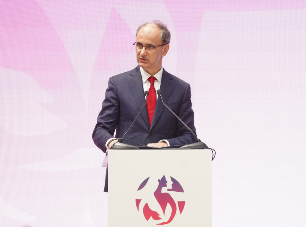 Premijer Macut: U Srbiji se oko tri odsto beba rodi zahvaljujući VTO, podrška porodicama prioritet