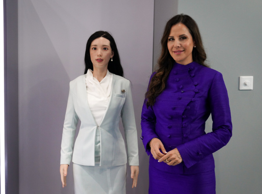 Tamara Vučić obišla Centar robotike i modni atelje kineske umetnice Ču Jan u Pekingu