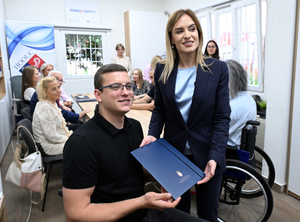 Milica Đurđević: Ugovori vredni više od 97 miliona dinara savezima osoba sa invaliditetom