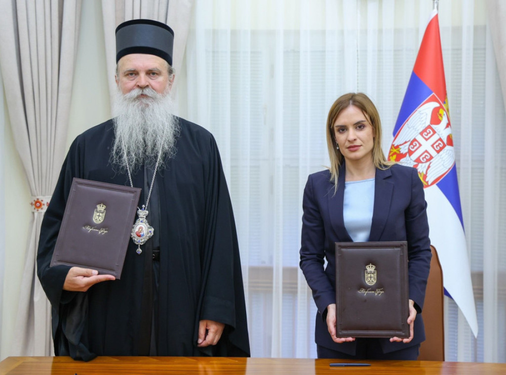 Milica Đurđević Stamenkovski i mitropolit Teodosije potpisali sporazum o podršci ugroženima na KiM