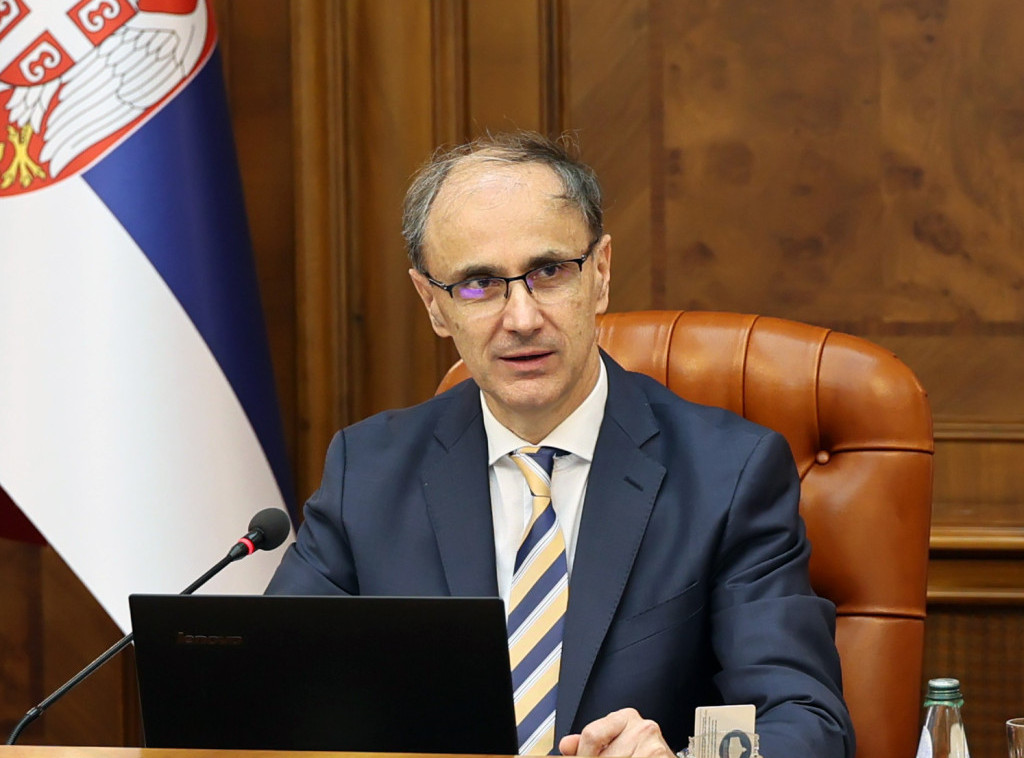 Premijer Macut sa dekanima društvenih fakulteta nastavio razgovore o visokom školstvu