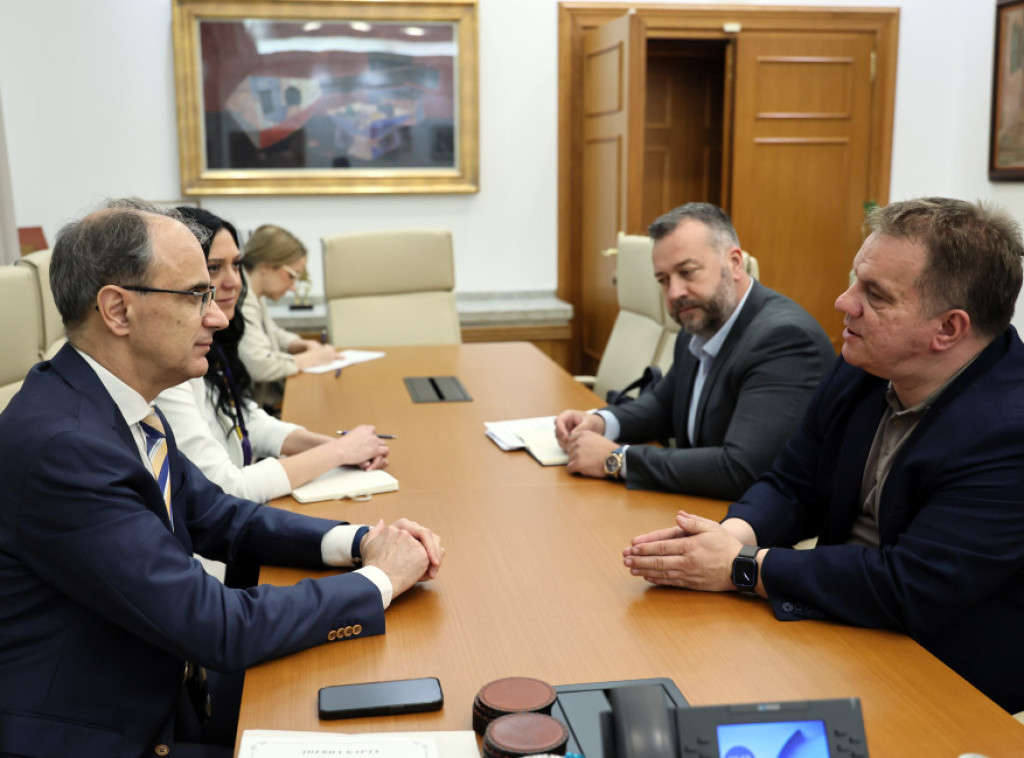 Đuro Macut i Dejan Vuk Stanković razgovarali o unapređenju osnovnog obrazovanja
