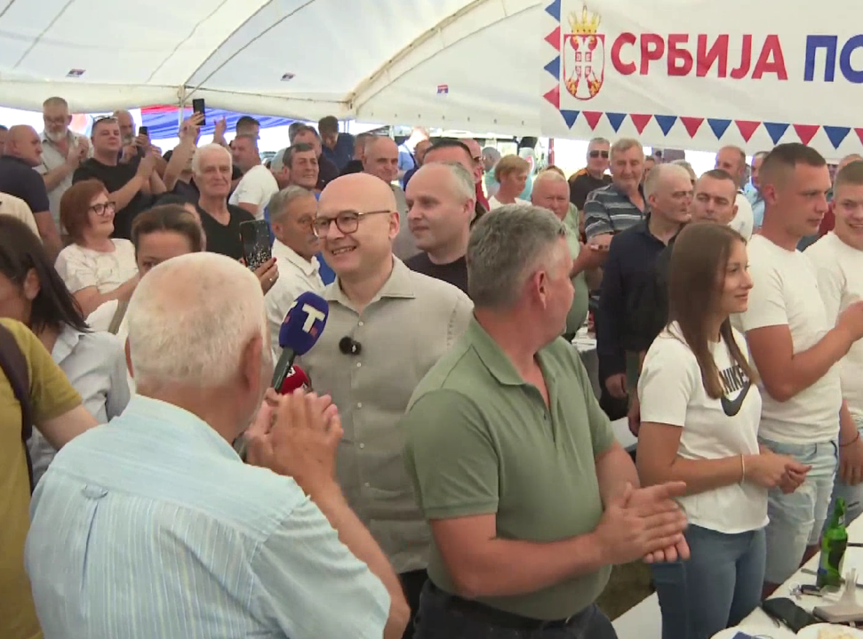 Vučević u selu Kratovo prisustvuje skupu "Srbija pobeđuje"