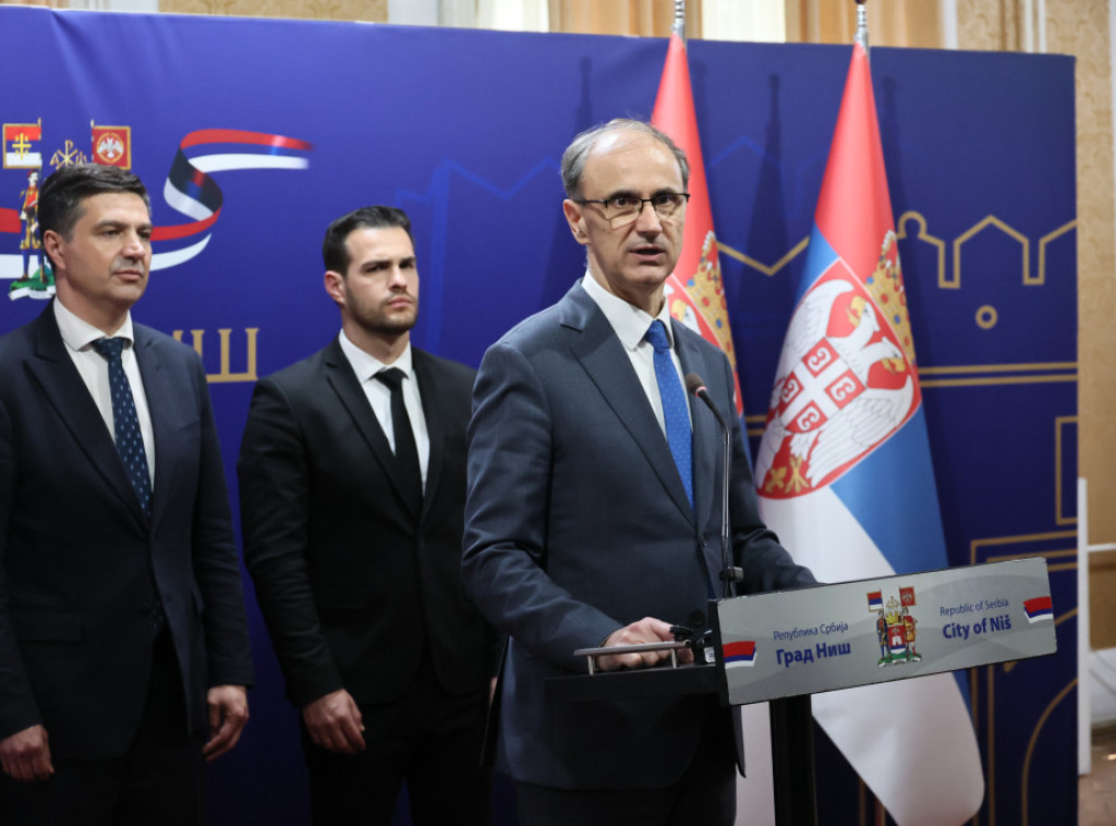 Premijer Macut: Država je partner koji sluša građane i rešava im probleme