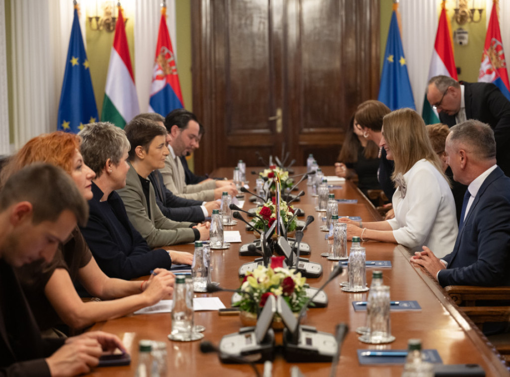 Ana Brnabić na sastanku sa predsednicom mađarskog parlamenta: Nastavljamo da jačamo odnose dve zemlje