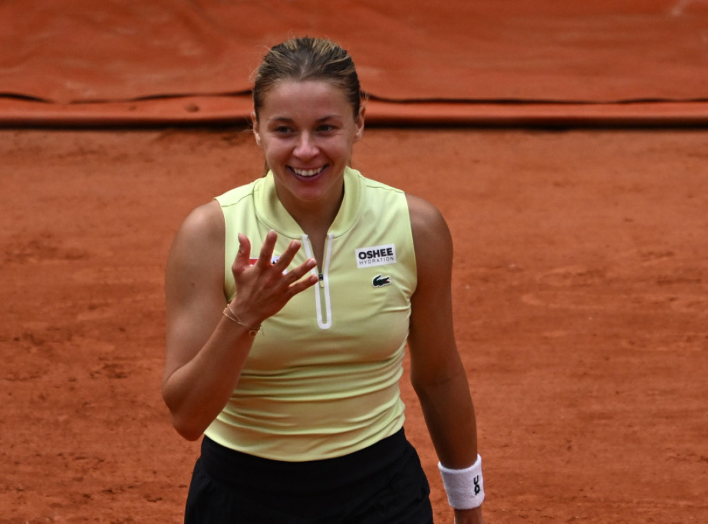Hvalinska pobedila Kalinskaju za plasman u polufinale Rolan Garosa
