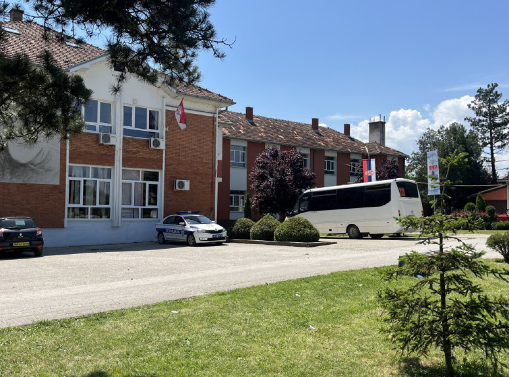 Dojave o bombama u 11 čačanskih škola, ukupno u 16 u Moravičkom okrugu