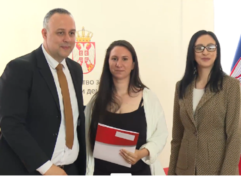 Jelena Žarić Kovačević uručila rešenja o 900.000 evra subvencija za prvi stan za 54 majke