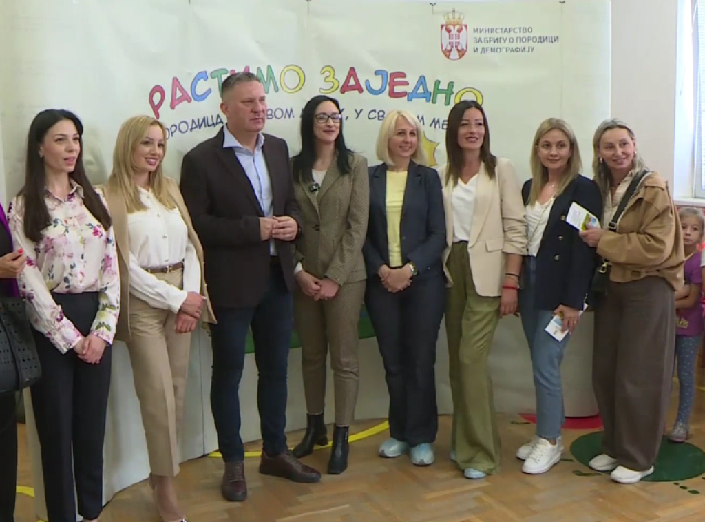 Ministarka Žarić Kovačević sa karavanom "Rastimo zajedno" posetila zvezdarski vrtić "Zvončica"