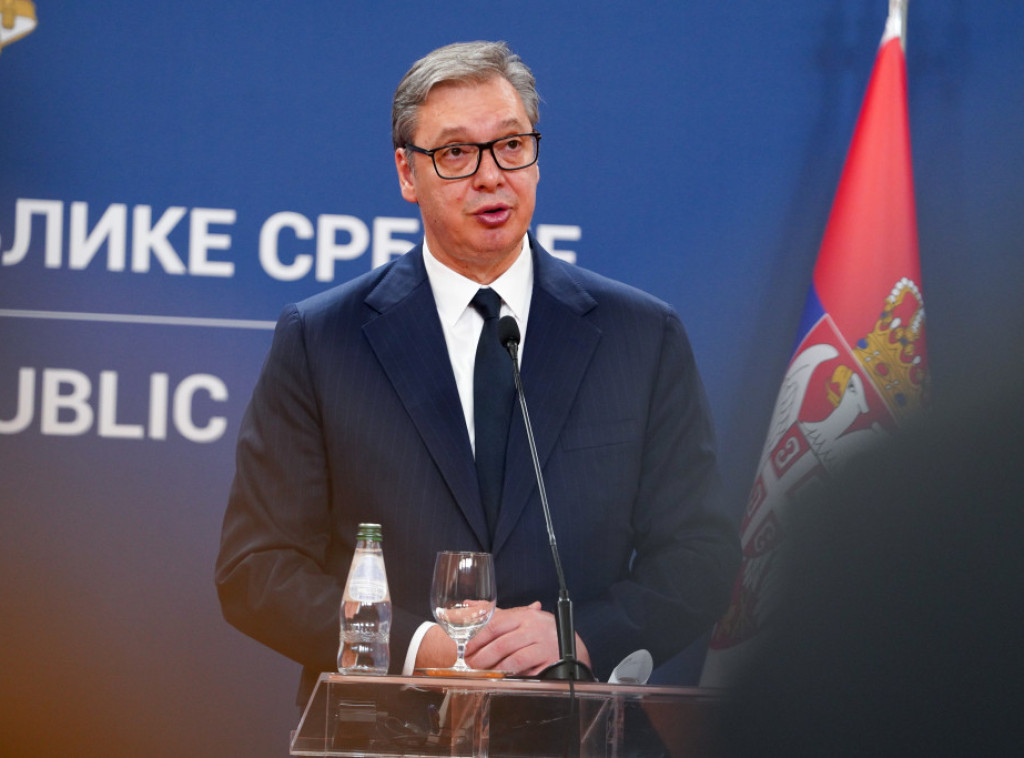 Vučić u Tivtu na večeri za učesnike Samita EU-Zapadni Balkan sa evropskim zvaničnicima