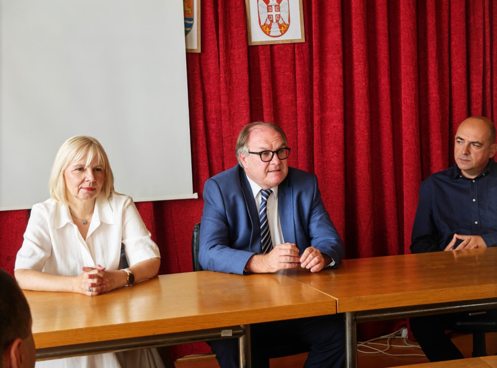 Karavan zdravlja u Malom Iđošu; Tasić: Prevencija je ključ za spasavanje života