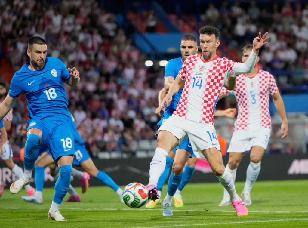 Fudbaleri Hrvatske u 93. minutu do pobede protiv Slovenije pred put na Mundijal