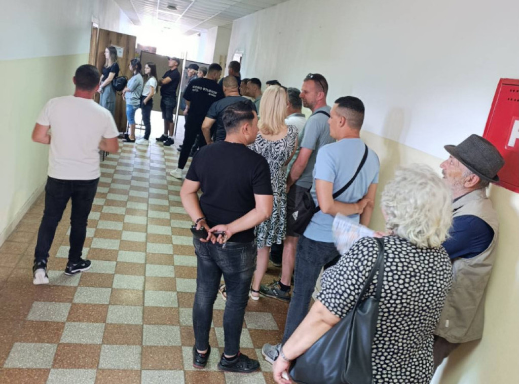 U Gračanici počelo brojanje glasova za poslaničke kandidate