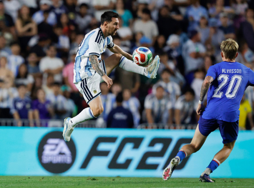 Fudbaleri Argentine savladali Island, Mesi je spreman za Mundijal
