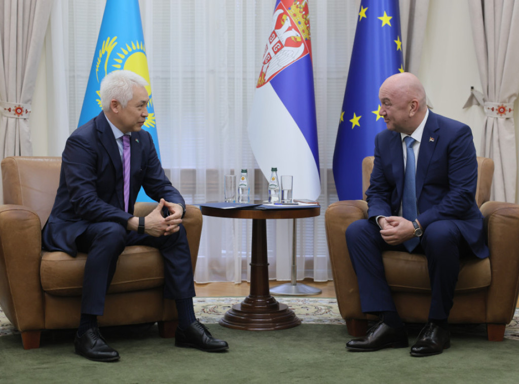 Nenad Popović i ambasador Atamkulov razgovarali o nastavku ekonomske saradnje Srbije i Kazahstana