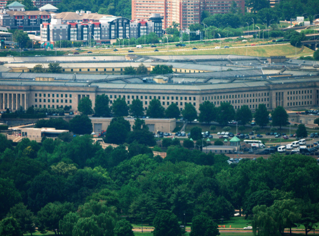 Pentagon evakuisan zbog potencijalno opasnih materija, CNN navodi da je lažna uzbuna
