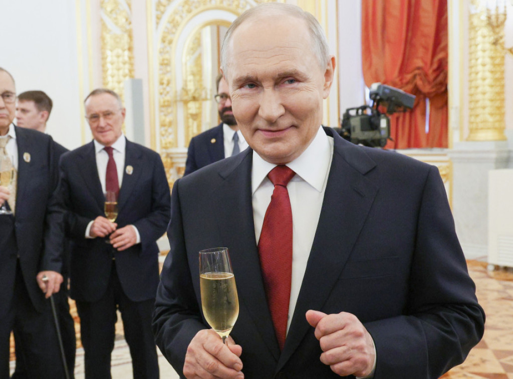 Putin se na Dan Rusije sastao sa učesnicima operacije u Ukrajini, istakao uspehe RUS