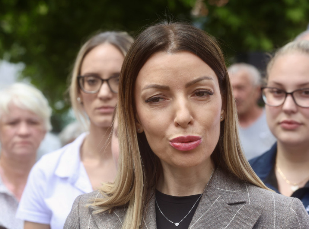 Mesarović: Pokazali smo kakav je Surčin bio pre 2012. i kako izgleda od dolaska SNS-a