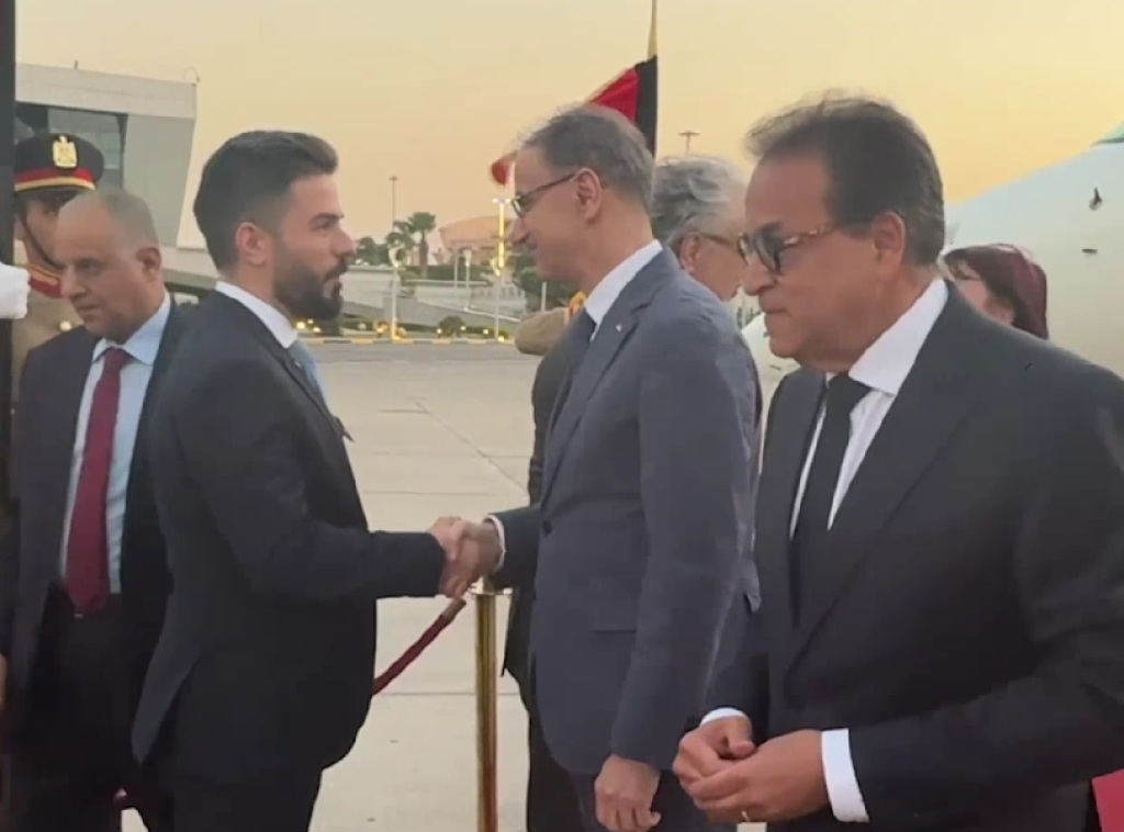 Macut doputovao u Kairo u višednevnu posetu Egiptu