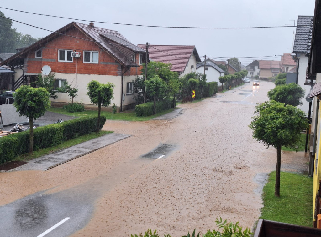 Sever Hrvatske pogodilo nevreme, padao grad u Lepoglavi