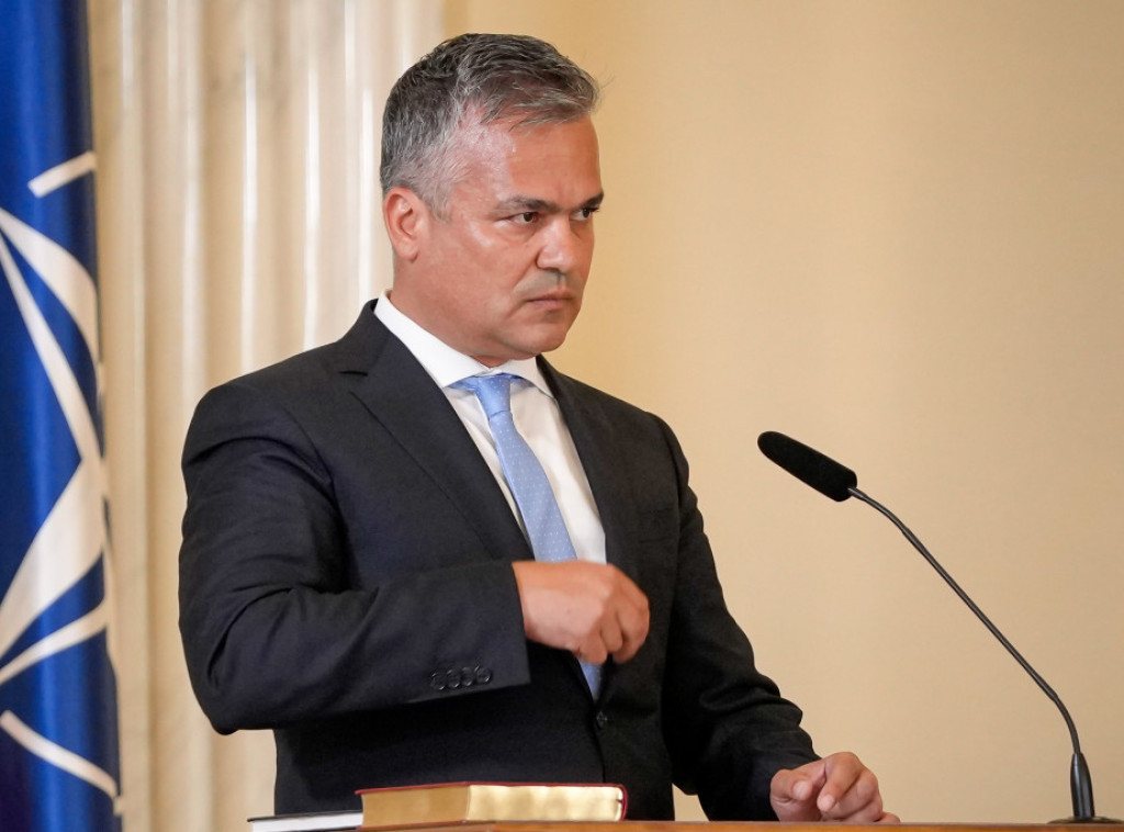 Adrijan Vestea saopštio da neće podneti ostavku kao mandatar za sastav nove vlade Rumunije
