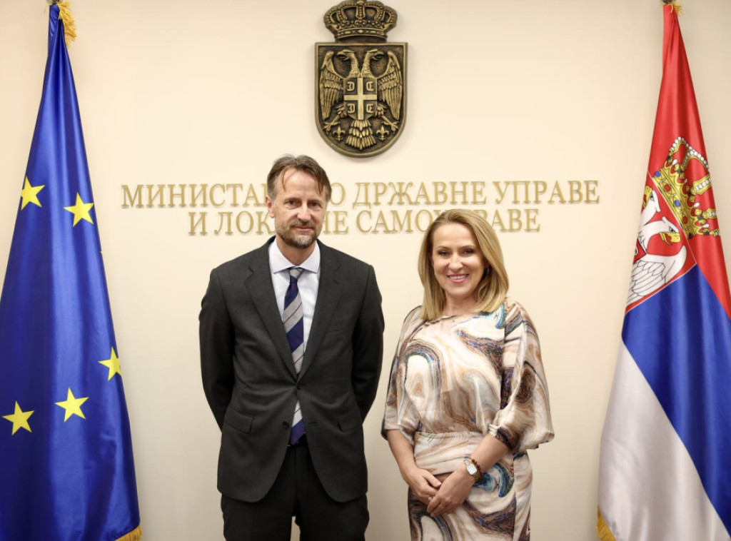 Ministarka Paunović razgovarala sa Bekeratom o reformi javne uprave