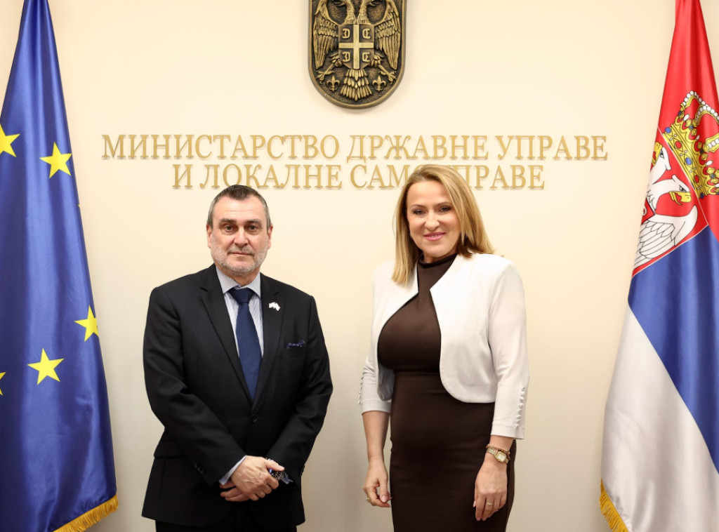 Paunović i Sans Aparisi razgovarali o jačanju saradnje u oblasti javne uprave