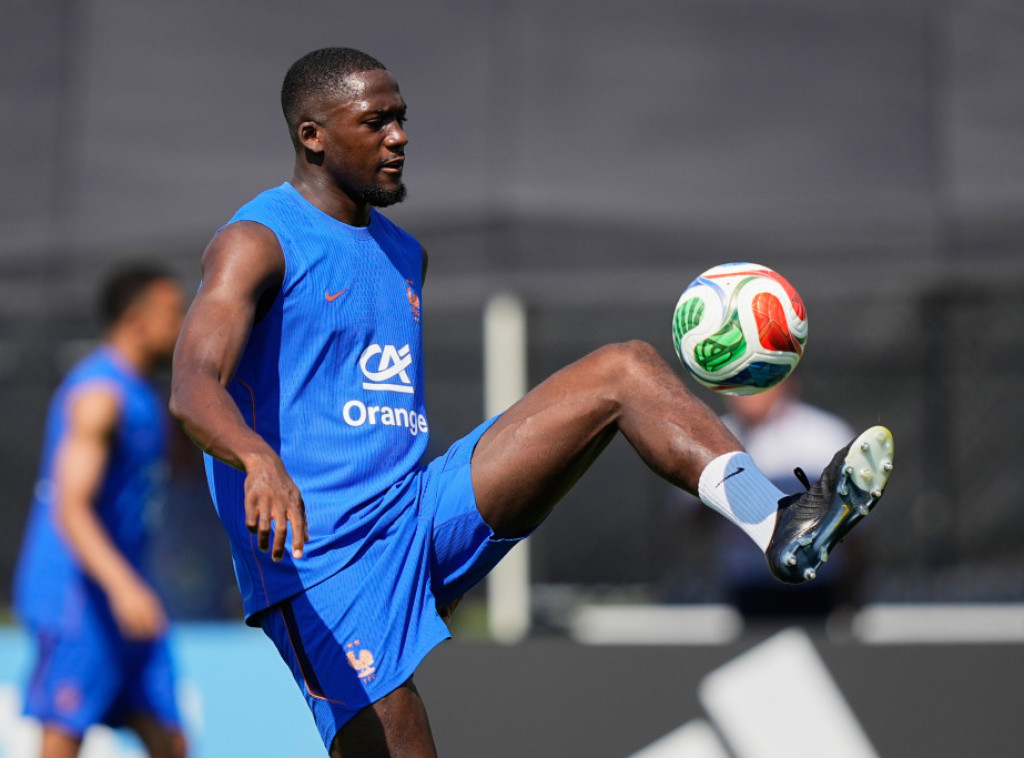Francuski fudbaler Ibrahima Konate potpisao ugovor sa Realom