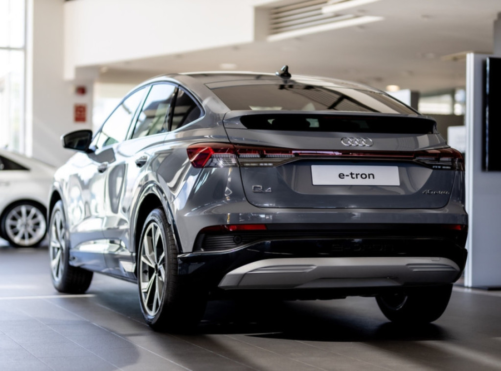 Putničko vozilo marke Audi, model E-tron i Q8 E-tron povlači se sa tržišta Srbije