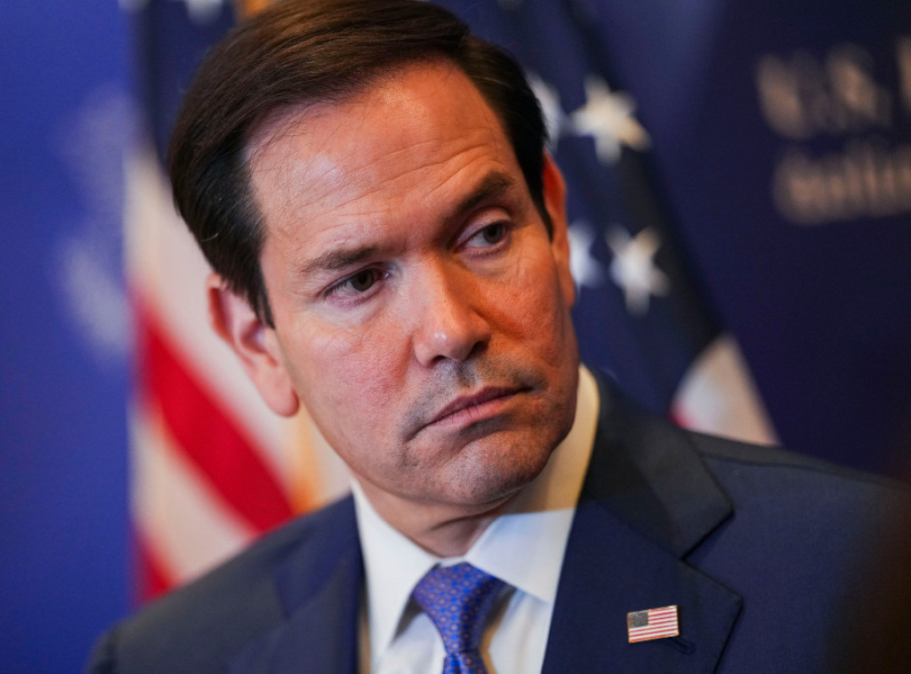 Rubio: Prioritet je spasavanje ljudi zarobljenih u ruševinama u Venecueli