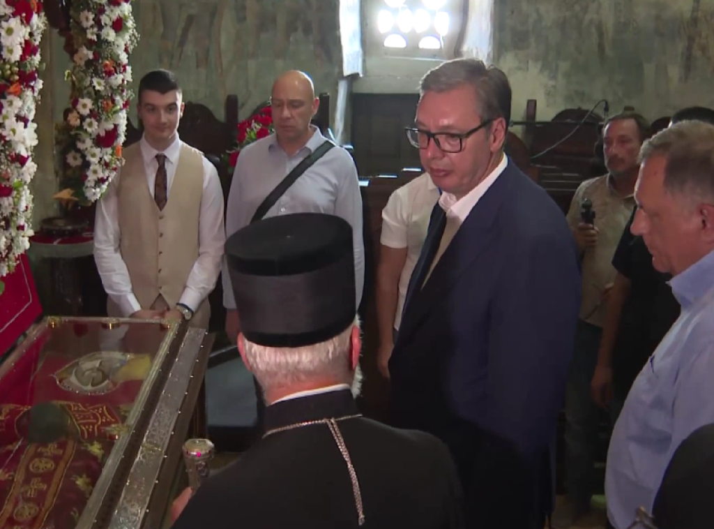 Predsednik Vučić posetio manastir Ravanica
