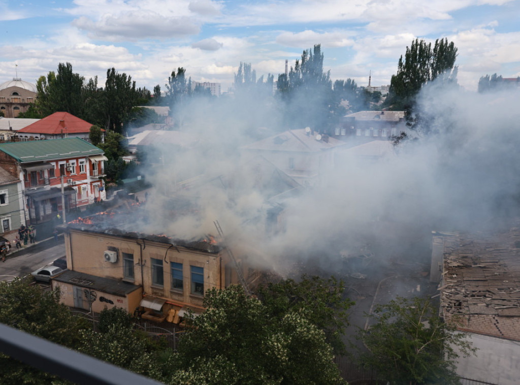 Najmanje četiri osobe poginule, 10 povređeno u ruskom napadu na Dnjepropetrovsk