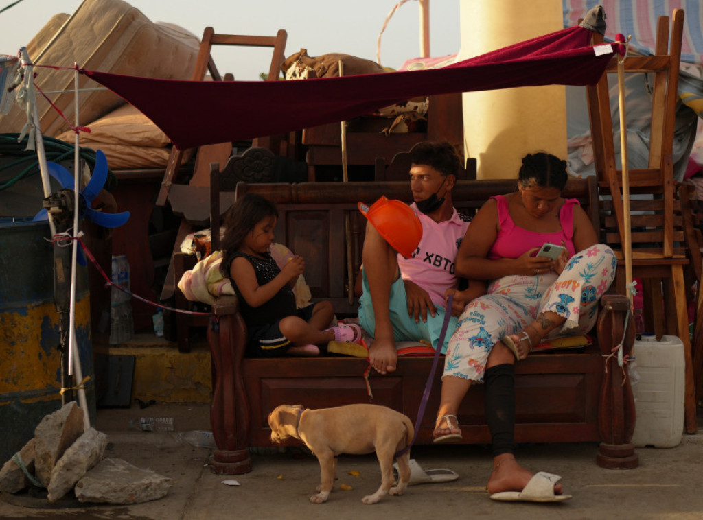 AP: Više od 100 deportovanih iz SAD nestalo nakon zemljotresa u Venecueli