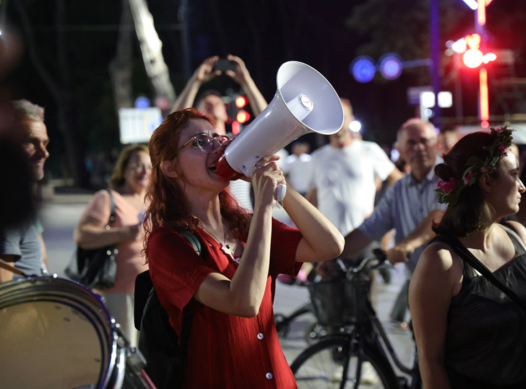 Albanija: Nastavljeni protesti protiv Rame i njegove vlade, policija upotrebila suzavac