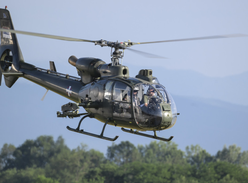 Ministarstvo odbrane: Intenzivna letačka obuka u protivoklopnoj helikopterskoj eskadrili u Kraljevu